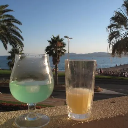 Appartement Les Pieds Dans L'Eau Pour 6 Personnes A Saint-Raphael Exterior foto