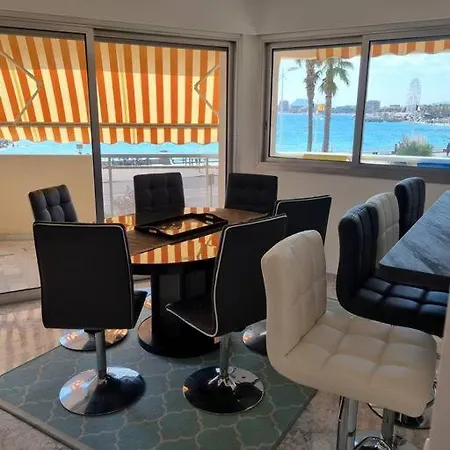 Appartement Les Pieds Dans L'Eau Pour 6 Personnes A Saint-Raphael Exterior foto