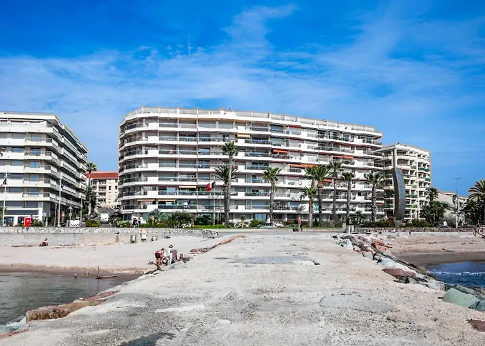 Appartement Les Pieds Dans L\'Eau Pour 6 Personnes A Saint-Raphael